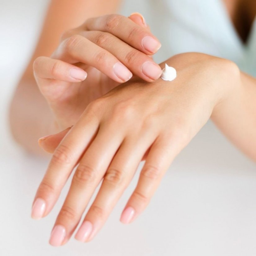 Krém na ruce proti stárnutí Retinol