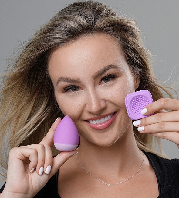 Revoluční houbička na make-up Super Sponge V2