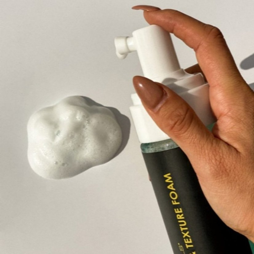 Pěna na vlasy pro objem a texturu  Prorituals Volume & Texture Foam